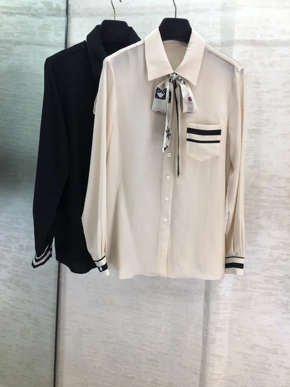 12.7 New Bow Collar Silk Print long sleeve blouses