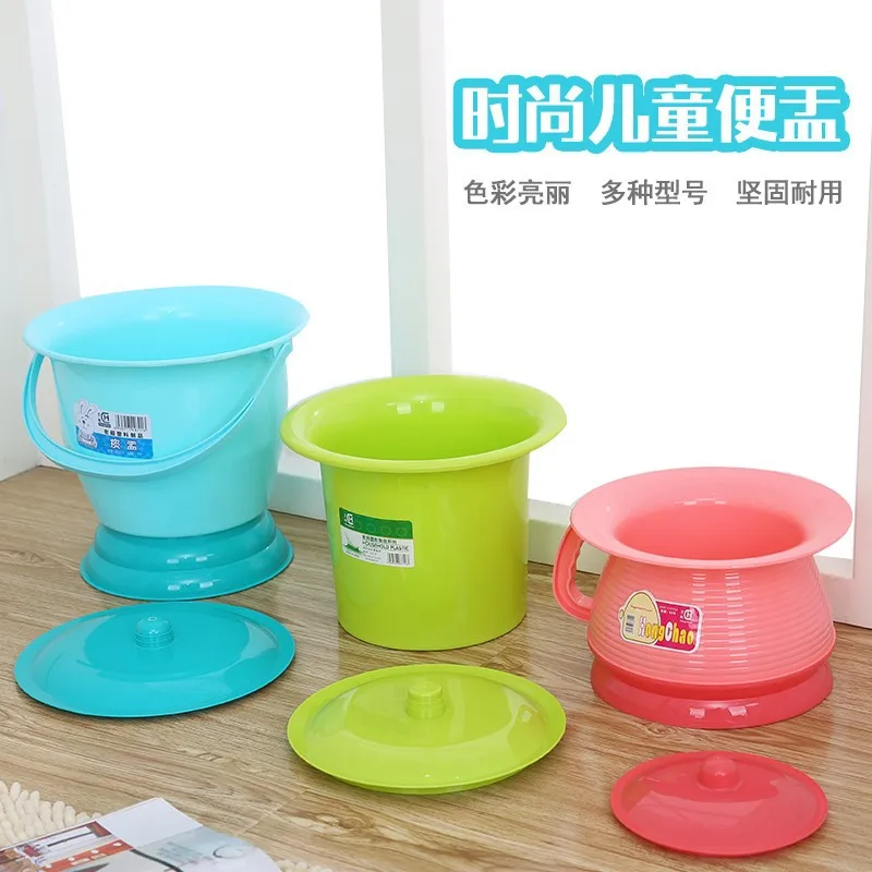 

Toilet Universal Baby Bedpan Kids Spittoon Men And Women Urinal Small Children Infant Infants Chamber Pot with Lid