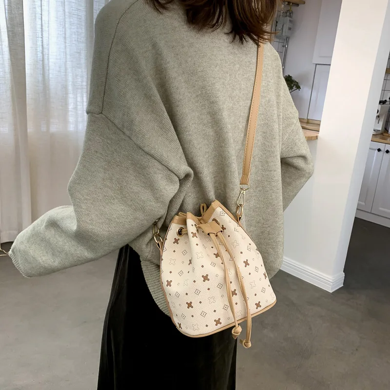 

2019 Autumn And Winter New Style Versatile Bucket Bag Women's Korean-style Retro Shoulder Bag Fashion Printed Shoulder Bag Weste