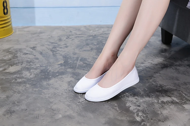 Новинка; парусиновая обувь для медсестры; однотонная женская повседневная обувь на платформе; женская дышащая обувь на плоской подошве; удобная женская обувь белого цвета