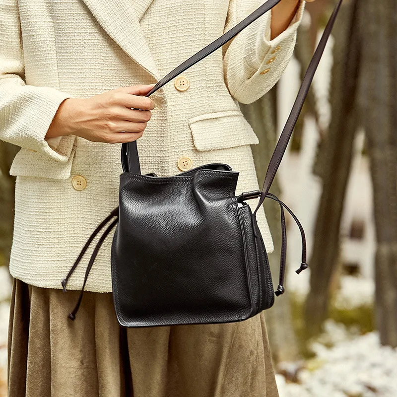 Las mujeres bolsos de cuero de moda bolso nuevo tipo Bombonera de las mujeres es uno hombro tira hebilla de cinturón de la mensajero|Cubos| - AliExpress