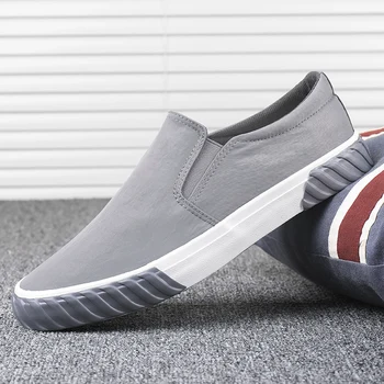 

men Canvas Shoes New Spring autumn Sneakers For Men slip on Breathable Male moccasins Flat Loafers Shoes Plimsolls Espadrilles