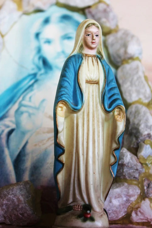 

Laeacco Virgin Mary Decoration Wall Art Canvas Painting Posters and Prints Christian Church Home Decoration Wall Picture Decor