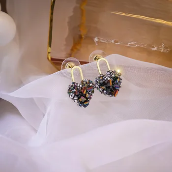 

New contracted sweet shiny crystal Heart Drop Earrings fashion geometric sweet fresh senior Women elegant earrings Korean 2020