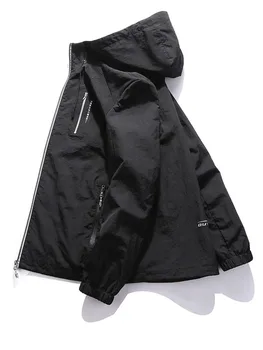 

Black Polyamide Jacket Men Hooded Thin Spring Wind Breaker Jackets Men Jaqueta Corta Vento Mens Jackets and Coats Solid HH40JK