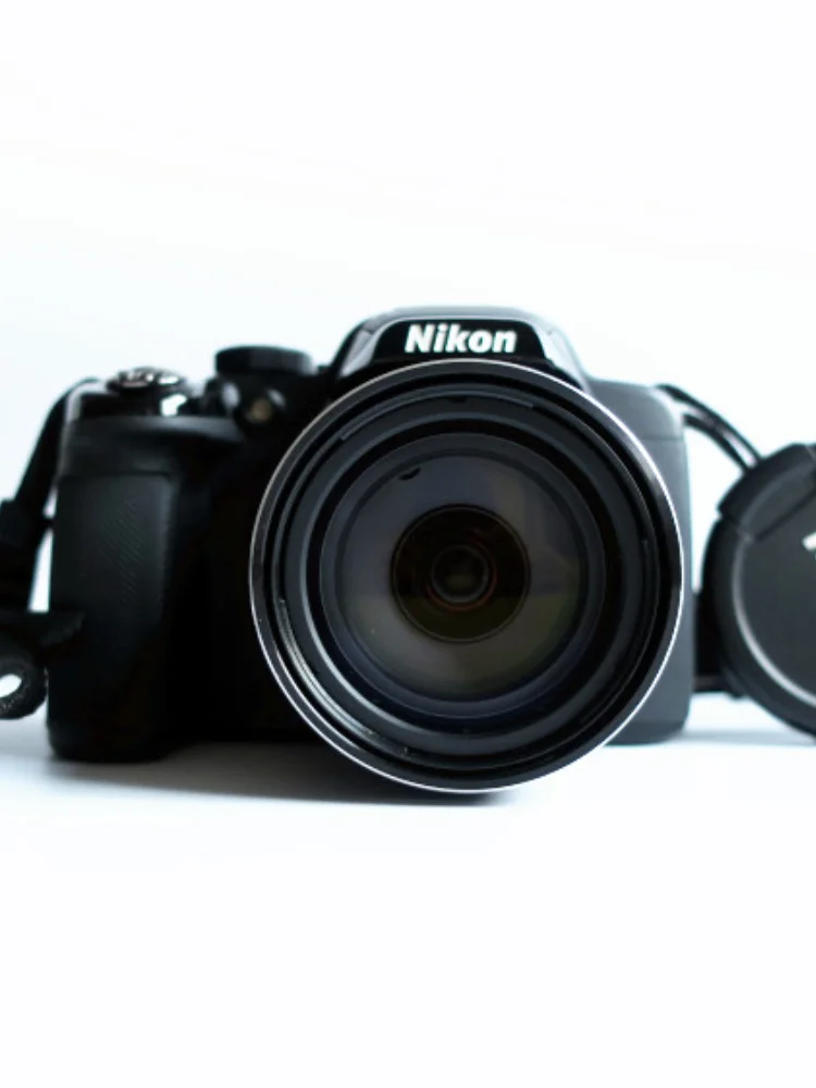 Бывшая в употреблении цифровая камера Nikon COOLPIX P520 1080 МП Full HD p видео Built-in GPS 42x зум