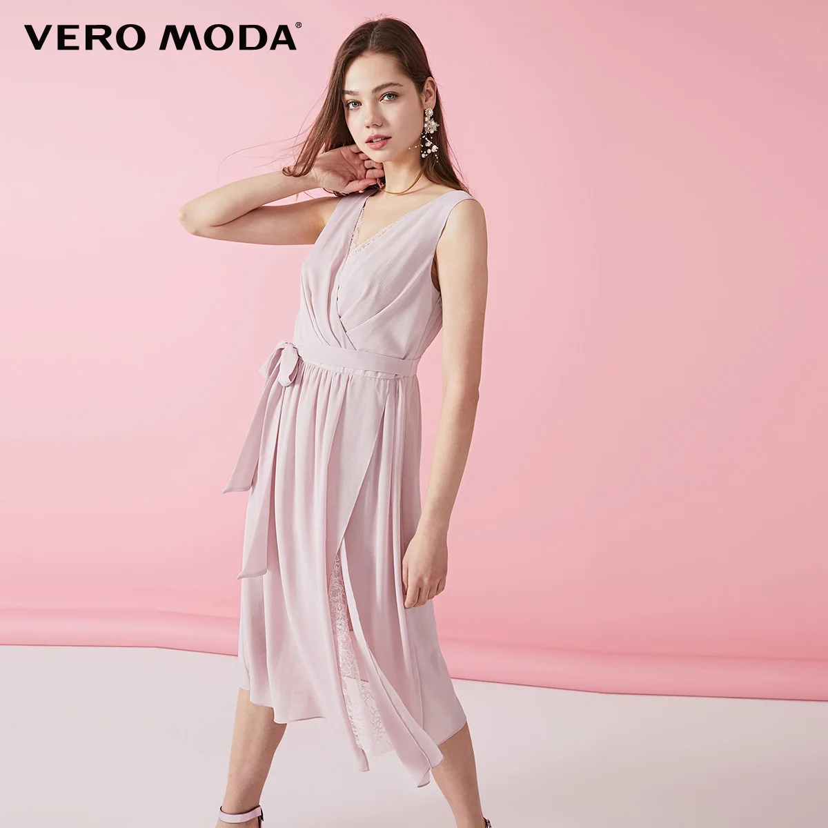 платье летнее женское Женское кружевное без рукавов Vero Moda вечернее с v образным