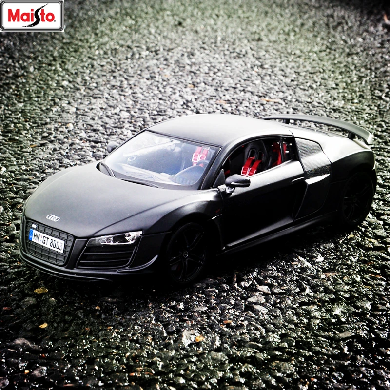

Maisto 1:18 Audi R8 black car series manufacturer authorized simulation alloy car model crafts decoration collection toy tools