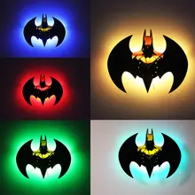 Креативный 3D светодиодный настенный светильник Бэтмен 16 цветов, меняющий светодиодный ночник, USB или аккумулятор, светодиодный часы-фонарик с пультом дистанционного управления, домашний декор