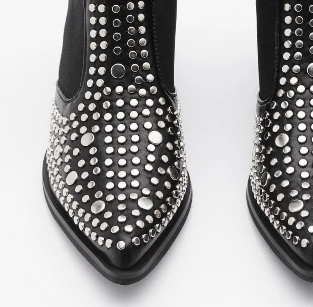 13227171804_1672130882