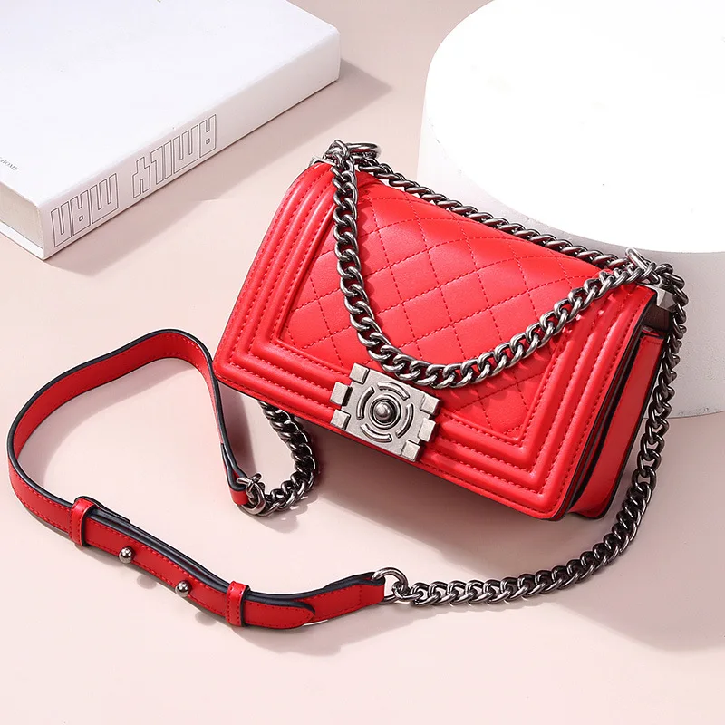 

2020 Leather Shoulder Messenger Bag New Small Fragrant Rhombus Chain Bag Leather Wild Bag