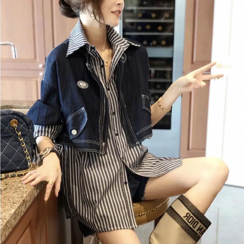 

2020 Early Autumn New European Loose Denim Stitching Fake Two-Piece Shirt Women's Fashion Casual Shirt Fashion