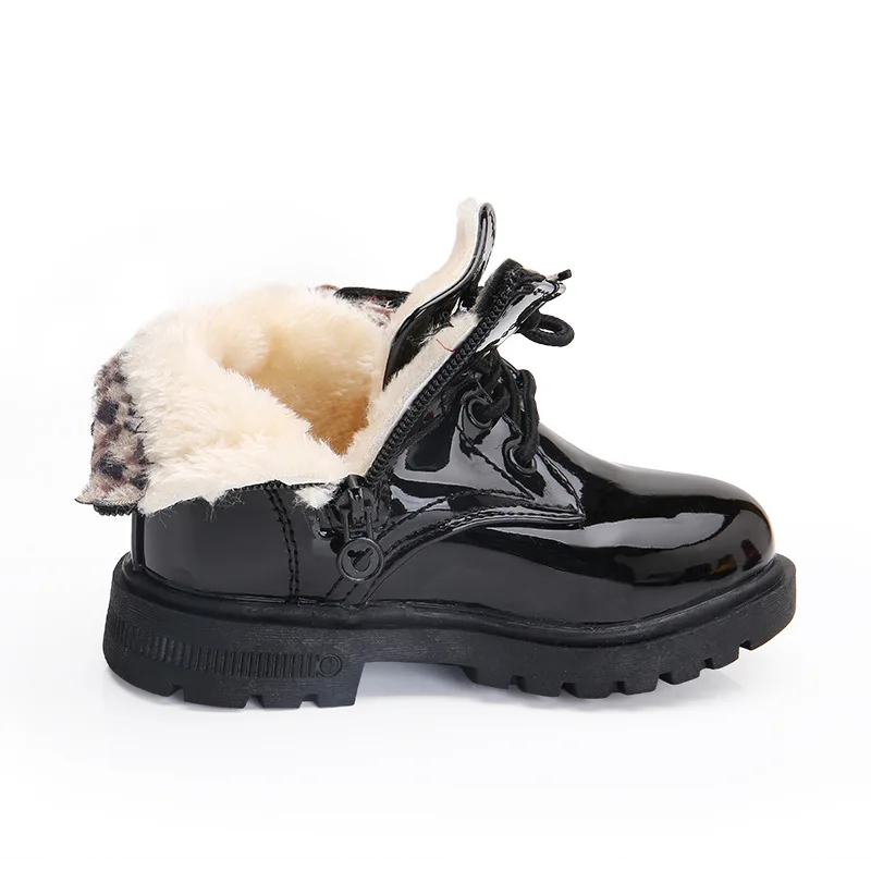 Новинка для девочек кожаные ботинки для мальчиков обувь Демисезонный из искусственной кожи Детские ботинки модные Дети сапоги теплые зимние ботинки - Цвет: black with plush