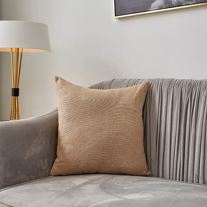 Brown 45*45cm Decorative Velvet Throw Pillow Cover Soft Comfortable Pillow Cover Soild Square Cushion Case for Sofa Bedroom Car - Цвет: Brown