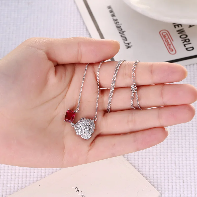 Elegant Light Luxury Retro Fashion Hand Made Plant Flowers Camellia Necklace Zircon Pendant WOMEN'S Necklace
