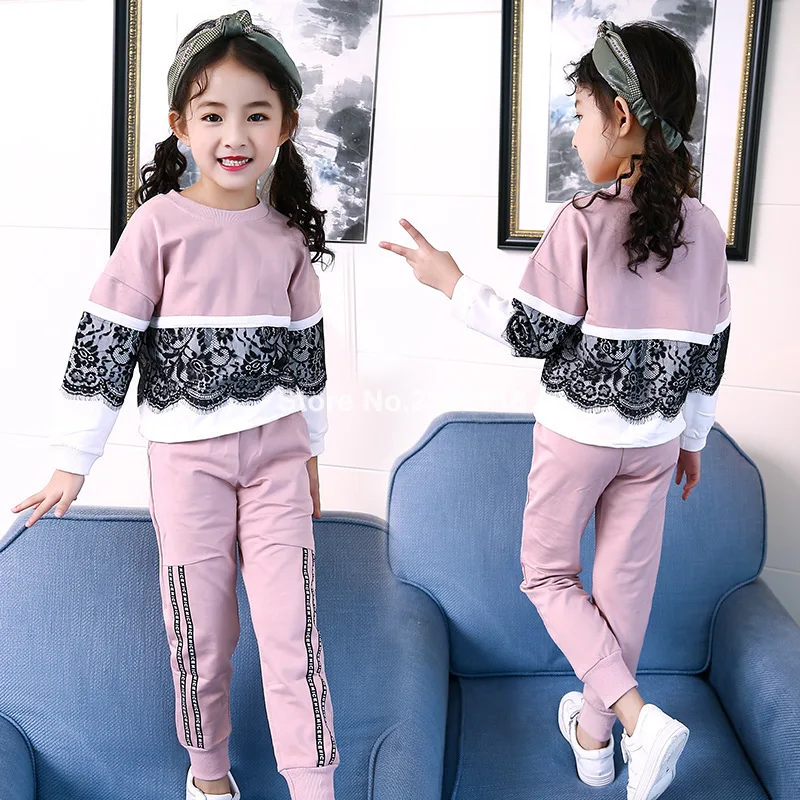 

Girls Sets Spring and Autumn The New Cool Female School Student Hit Color Shoulder Sleeve Lace Lace Sport Pure Cotton Two Suits