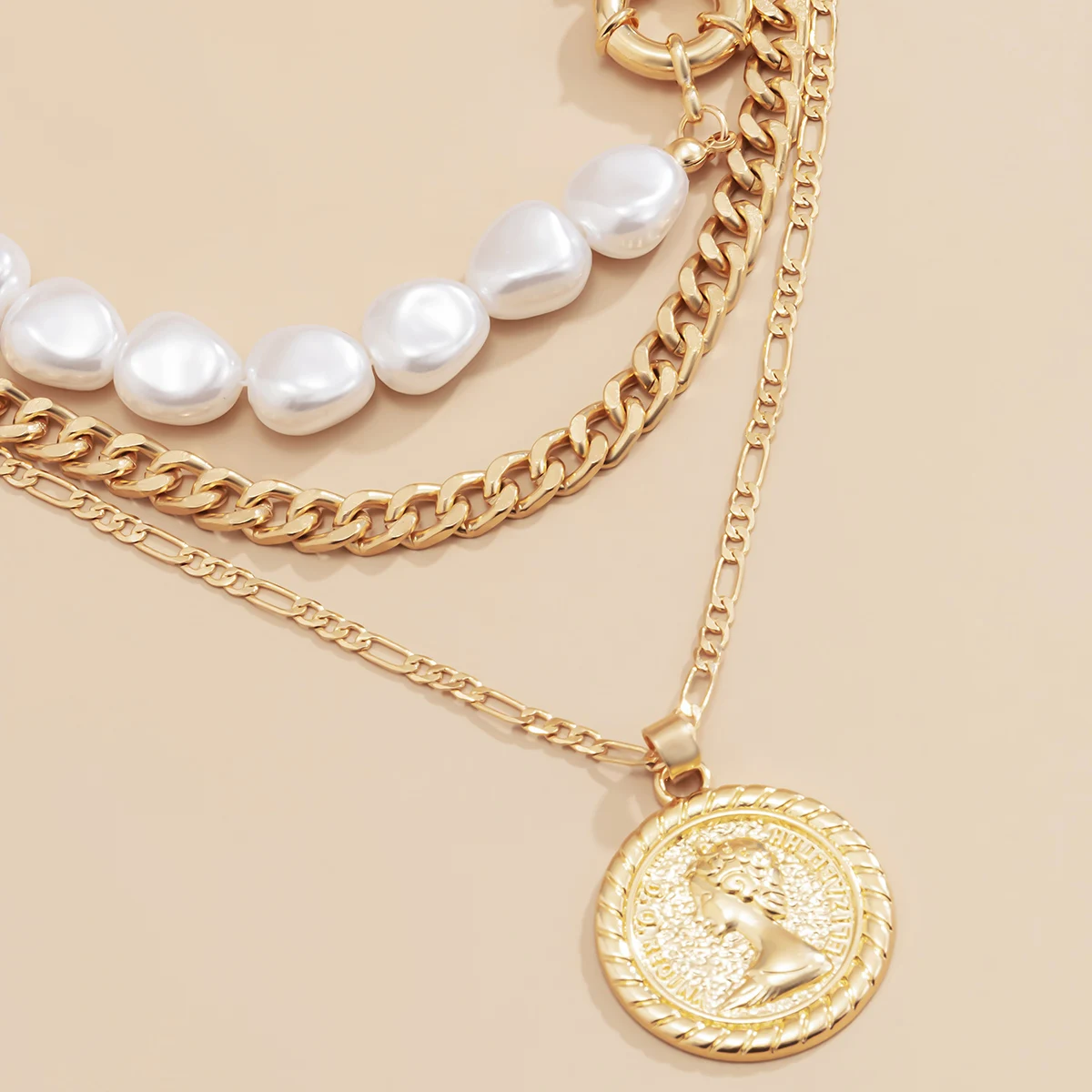 Pearl and Coin Pendant Bracelet - Image 5