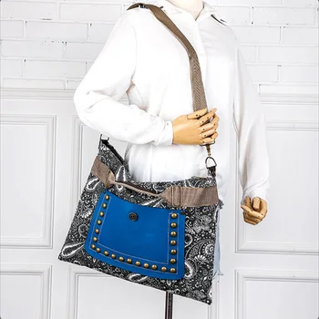 

AMELIE GALANTI 2020 new women's bag fashion new personality crossbody rivet bag Shoulder bag Ethnic style handbag High capacity