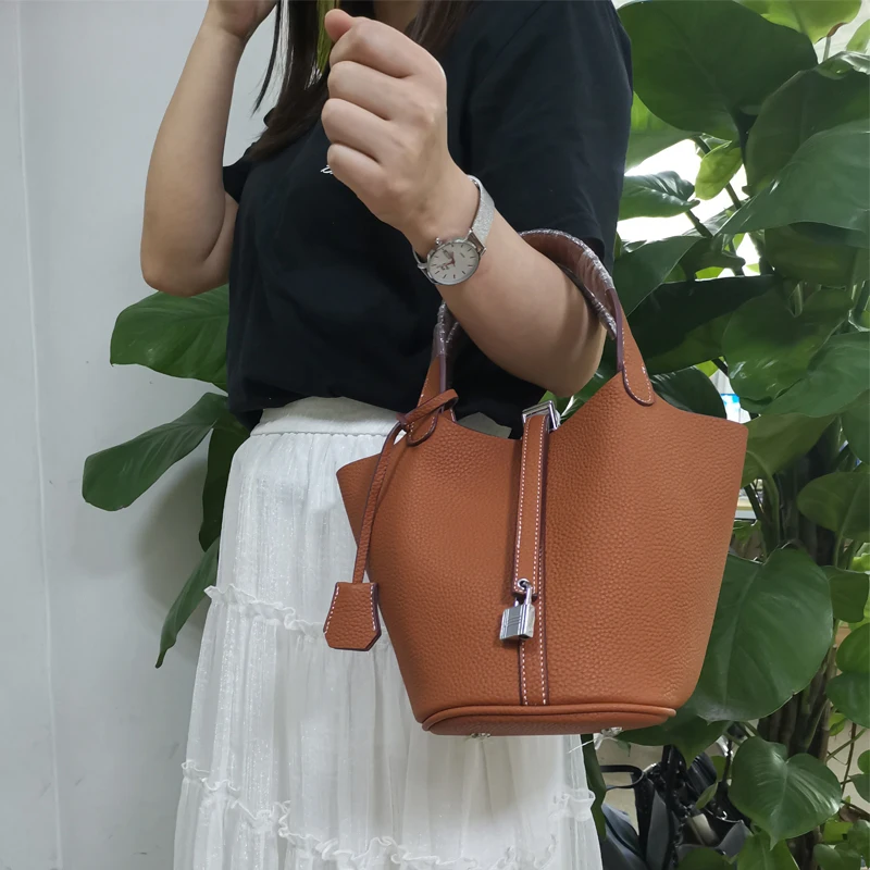 Роскошная женская сумка-мешок новинка 2021 модная однотонная сумка хорошего