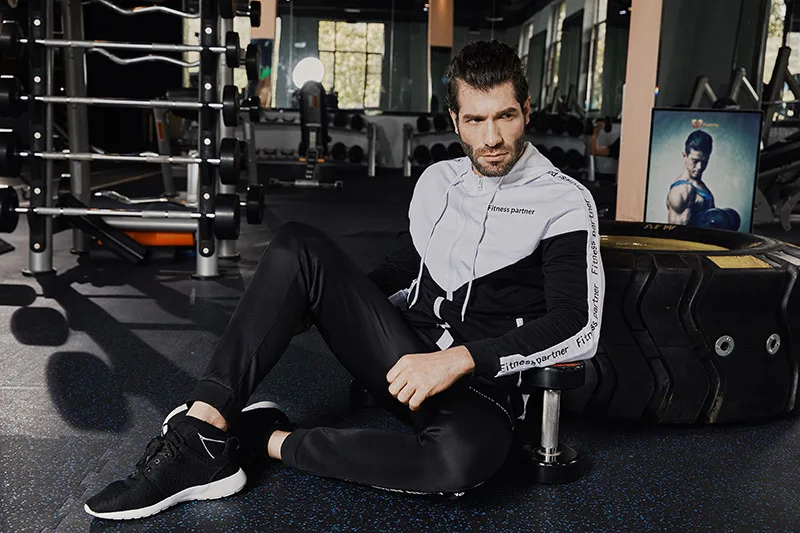 Фитнес партнеры стиль Slim Fit дышащая куртка кардиган с капюшоном Спортивные Повседневные топы Тренировка мышц Толстовка для занятий бегом