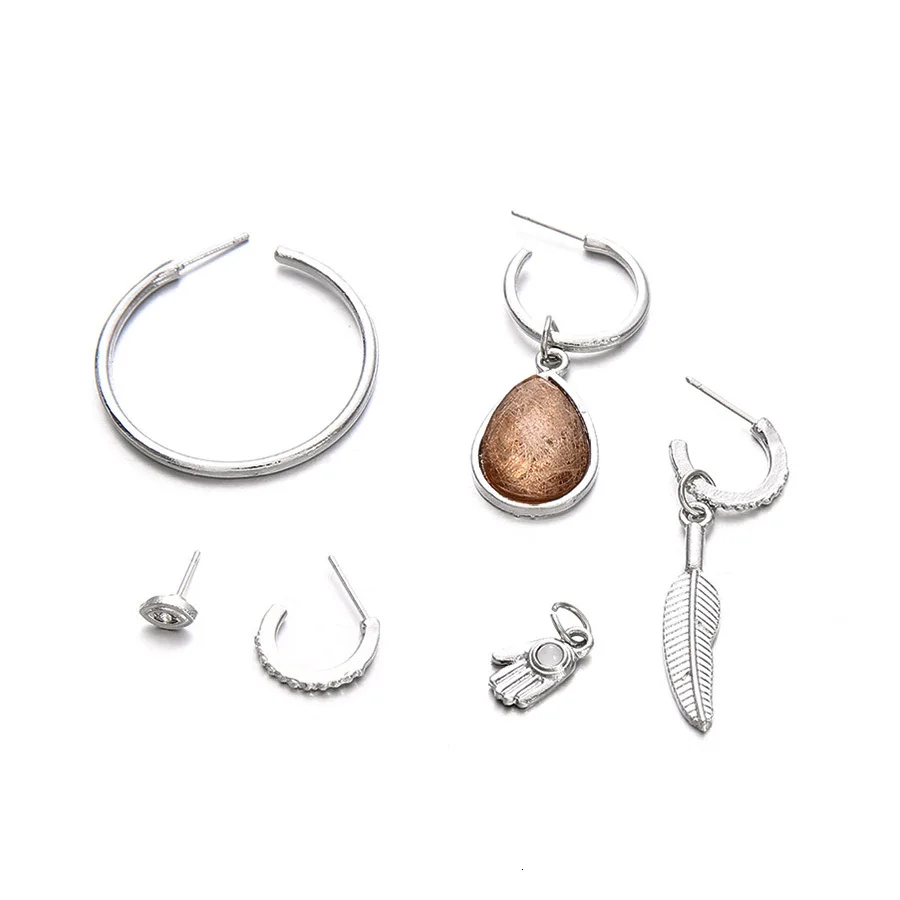 9150235465_917145012