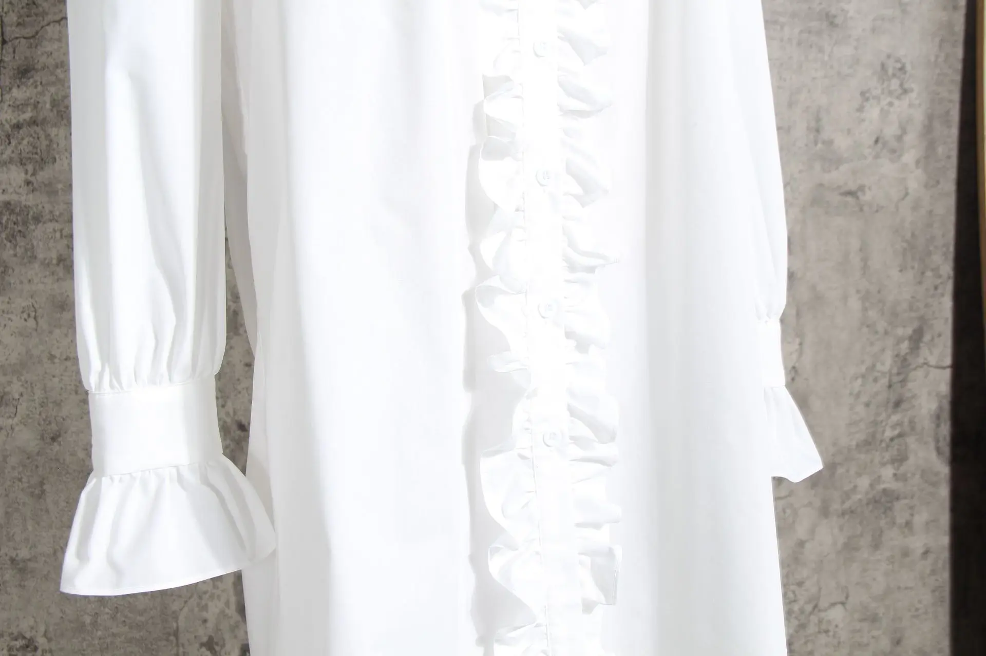 Shirt Woman Niche Design Stand Lead Fungus Edge Horn Sleeve Hubble-bubble Sleeve Long Fund Dress Shirt D660