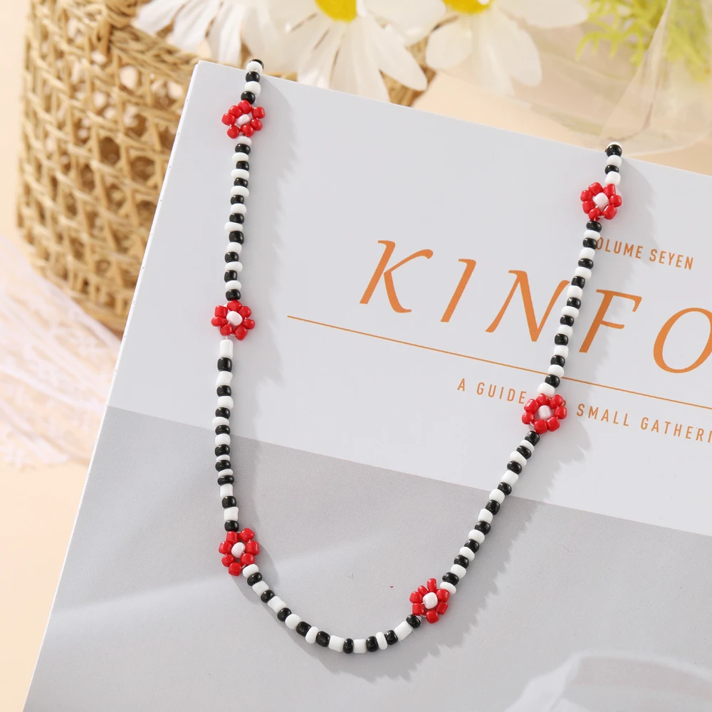 2021 New Lovely Daisy Flower Colorful Beads Pearl Clavicle Choker Necklace for Women Girls Spring Summer Jewelry Wholesale