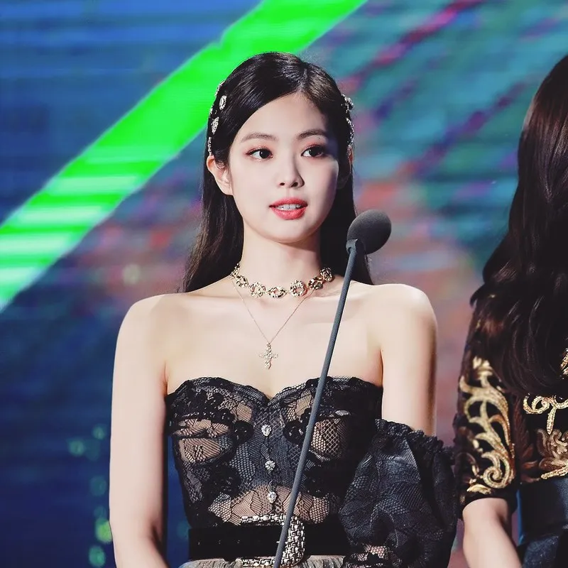 Kpop Blackpink JENNIE летнее уличное модное золотое ожерелье для женщин Корейская неправильная текстура круглое кольцо ожерелье ювелирные изделия