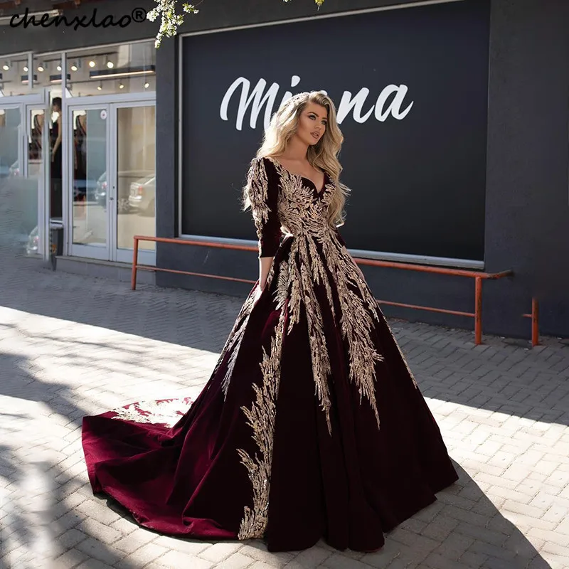 

New Design Black Ball Gown Prom Dress Spaghetti Strap Rhinestone Ruched Evening Formal Dress Floor Length Satin Robe de soiree