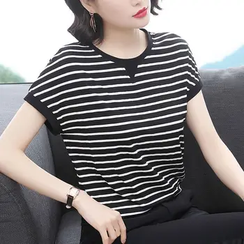 

Women's casual round neck knitted striped short-sleeved T-shirt red