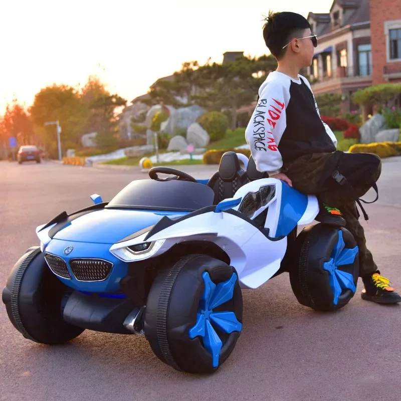 Четырехколесный спортивный автомобиль игрушечный на батарейках с дистанционным