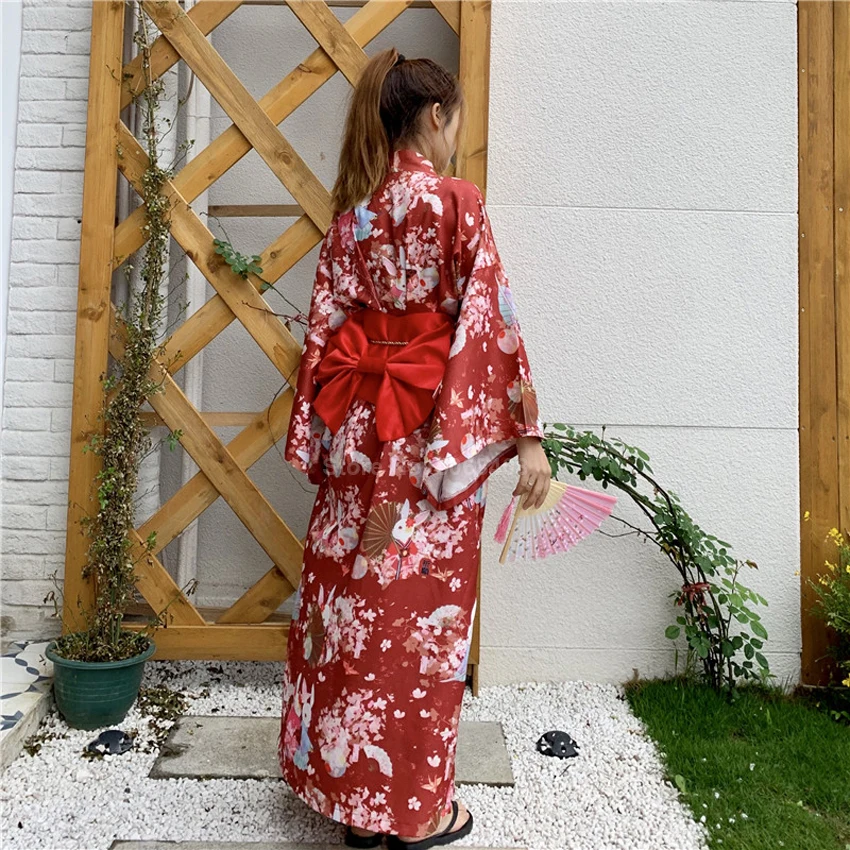 Traditional Cute Kimono Dress for Women Japanese New Year Long Sleeve Vintage Yukata with Belt Girls Kawaii Furisode Performance