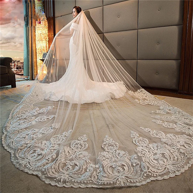 

Romantic Long Bridal Veils Cathedral Length Lace Applique 5M Wedding Veil With Free Comb White Ivory High Quality