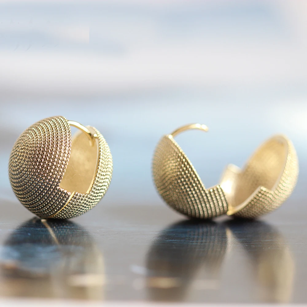 

Round star earrings stud for women exaggerated simple geometric earrings 2019