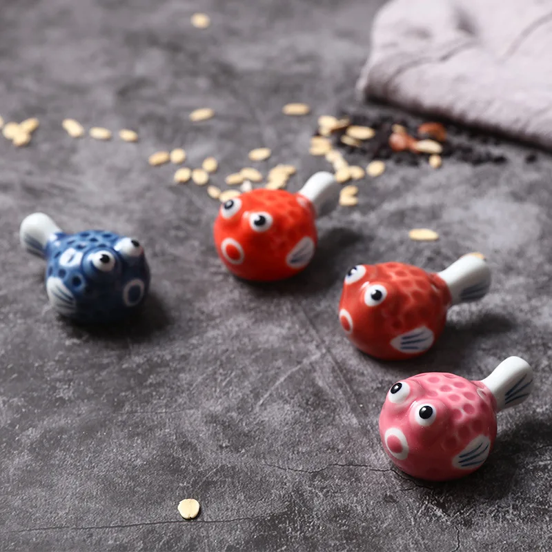 

Rabbit Fish Chopsticks Holder Japanese Ceramic Chopsticks Care Ceramic Japan Lucky Home Hotel Chopsticks Stand Cute