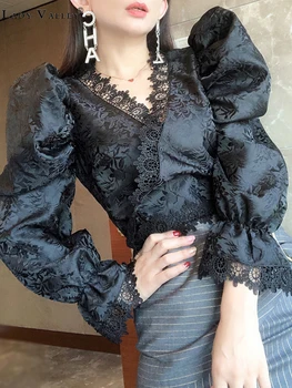 

Jacquard fabric stitching lace v-neck shirt puff sleeve ladies spring and autumn slim fit wild short shirt design sense