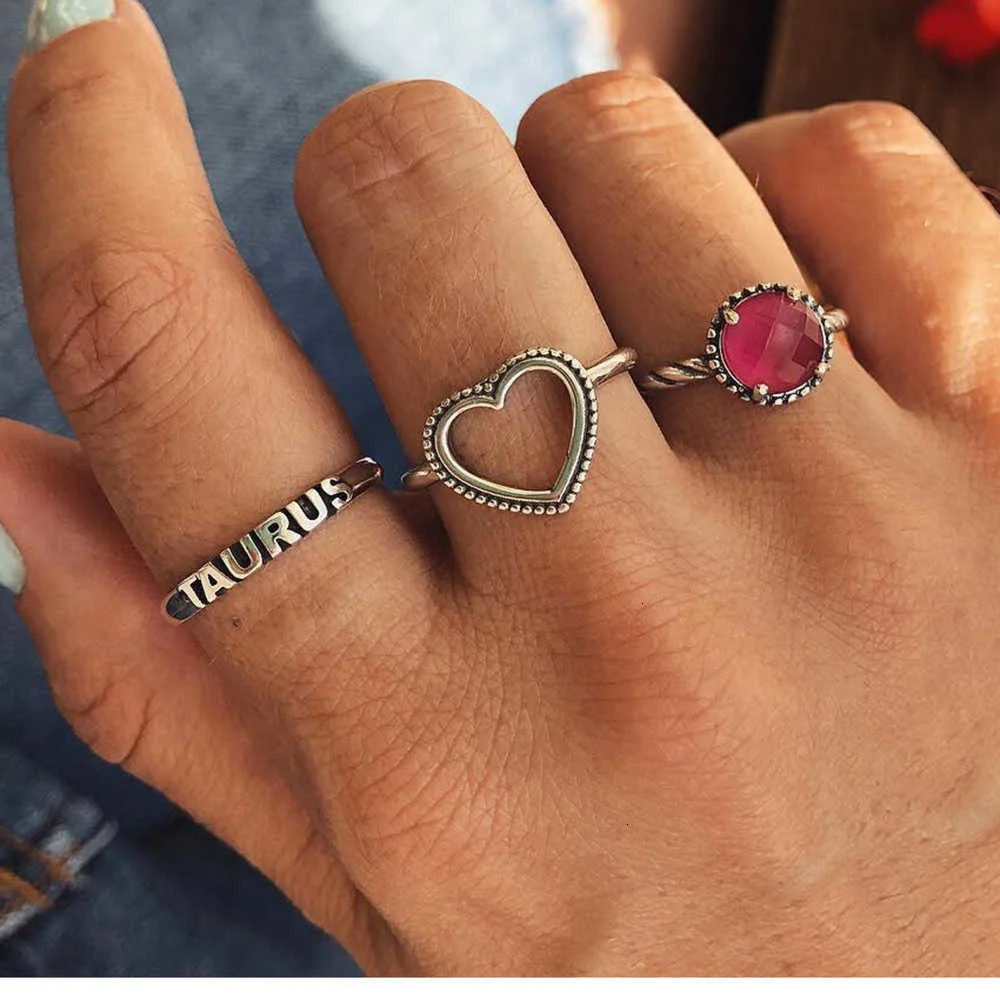 8584564037_917145012