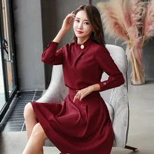 Поездок из органической кожи в деловом Весна стиль платье Для женщин красного цвета и фуршетов великолепные Для женщин платье-Стиль нарядное женственное средней длины юбка