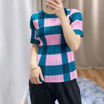 

LANMREM 2020 classic plaid print t-shirt for women short-sleeved stretch fabric round collar Slim temperament tops female YJ557