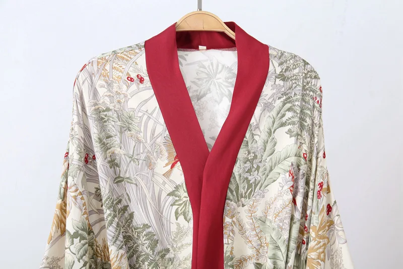 Spring Leisure Loose Comfortable V-collar Fashion Silk Robes for Women Satin Dress Long Sleeve Bath Robe Satin Lingerie Robe