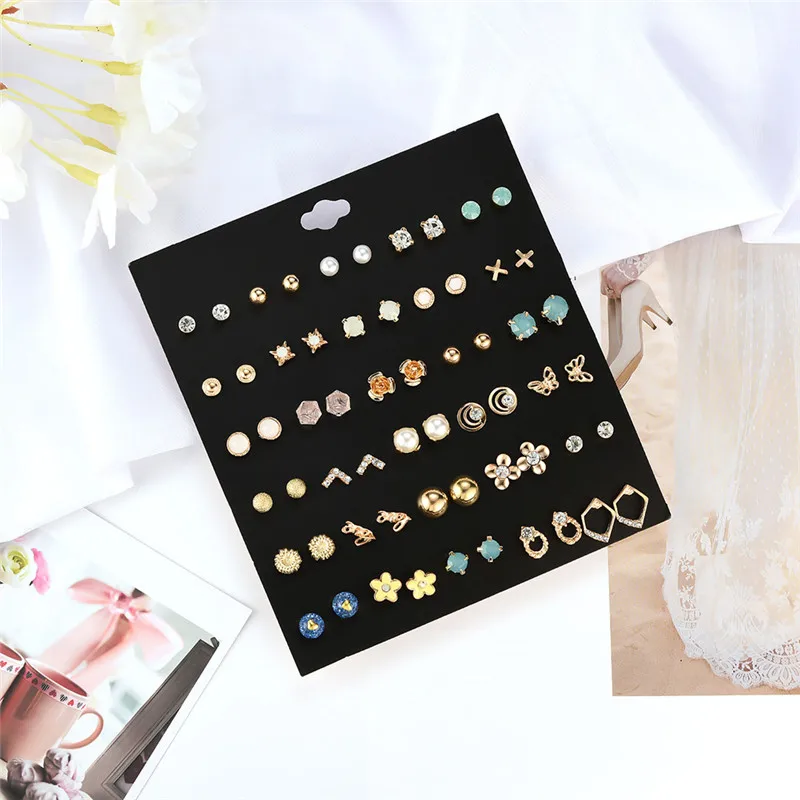 

30Pairs/Set Multicolor Geometric Earrings Ornament Vintage Flowers Inlaid Zircon Earrings For Women Cute Small Stud Earrings