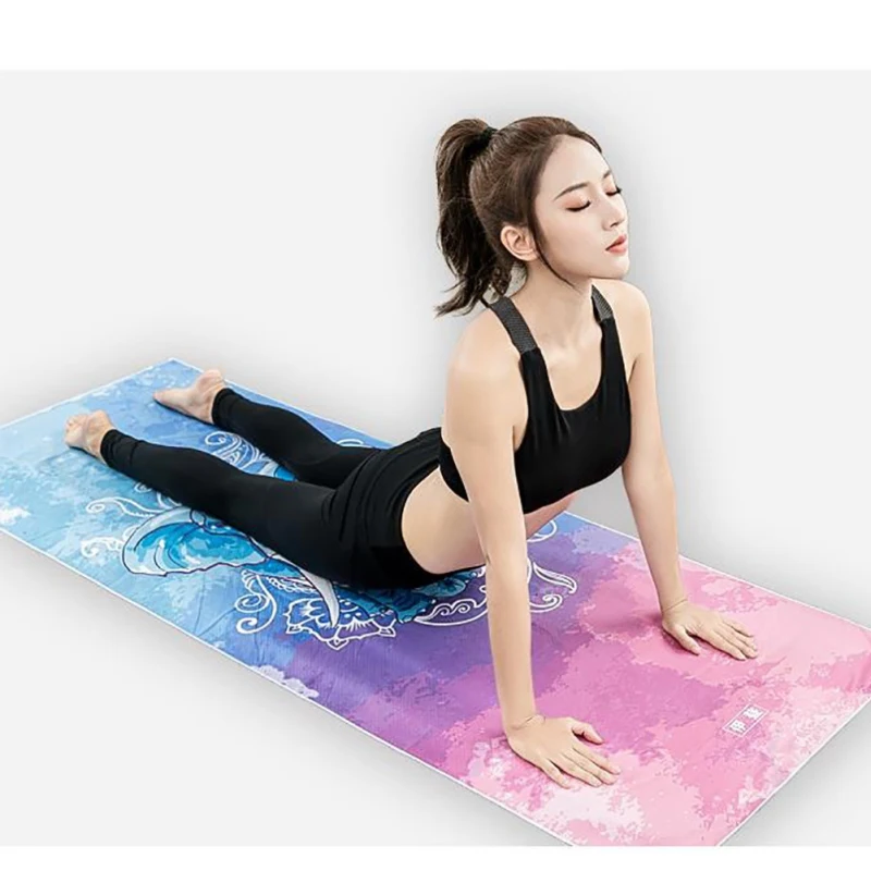 Коврик для йоги нескользящий женский впитывающий пот складной портативный коврик для йоги