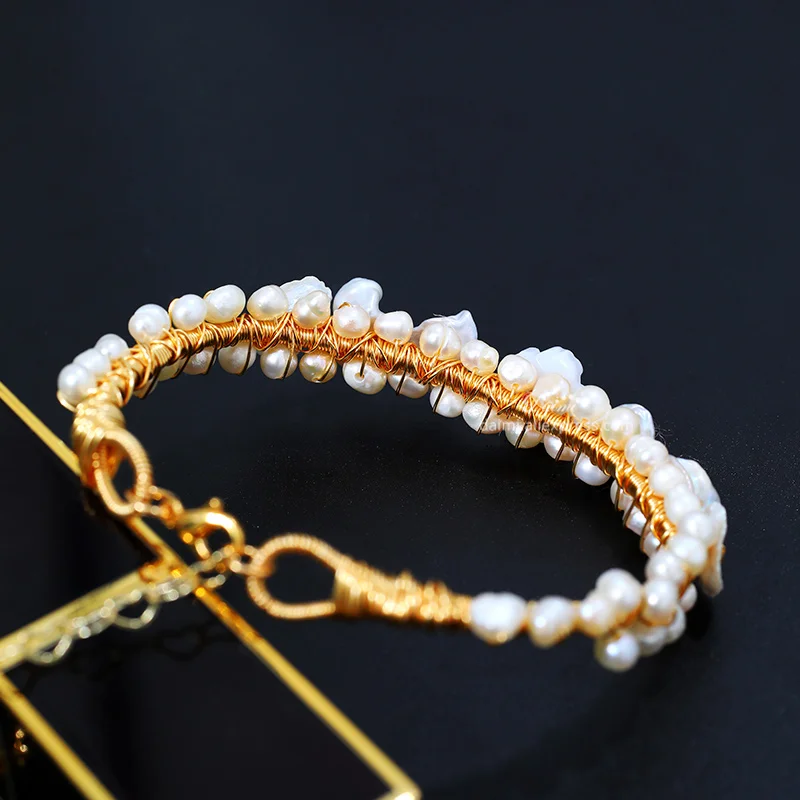 DMBFP200 Handmade Pearl Bracelet Bangles Designer Jewelry For Women Natural Pearl Shell Flower Gentle And Sweet White Wrist