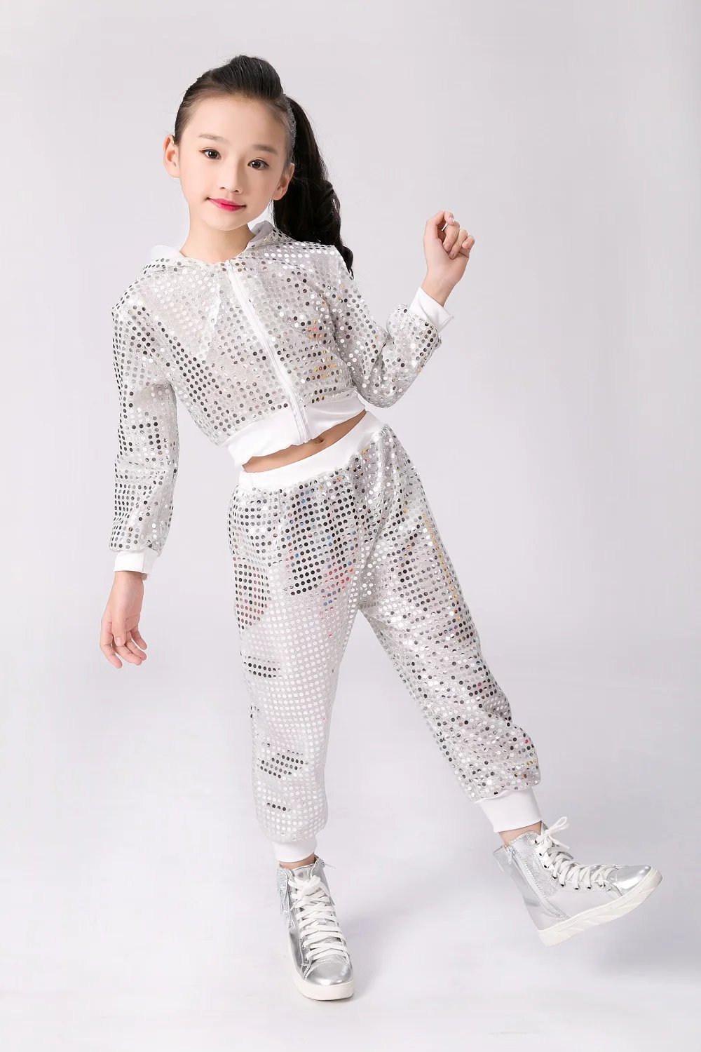 4508117346_1692356014