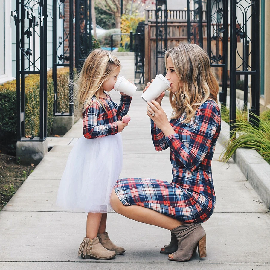 Baby Girls Long Sleeve Dresses Mum And Daughter Round Neck Color Plaid Dress Mother and Daughter Clothes Parent Child Clothing