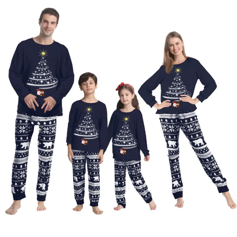 

2022 Christmas Family Matching Pajamas Mother Father Son Daughter Loose Printed Homewear New Year Fashion Parent-Child Outfit