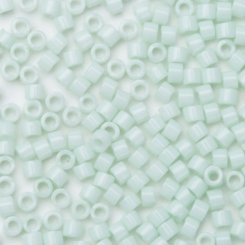 Taidian Miyuki Delica Seed Bead 11/0 для франкоязычных стран непрозрачные белые DB200 1,6x1,3 мм около 3 граммов 600 штук - Цвет: miyuki-DB1496
