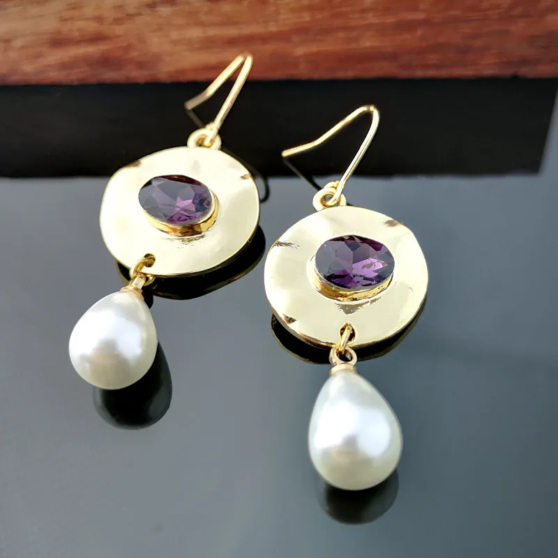 

Retro Drum Pattern Fashion Lady Earrings Purple color Crystal Zircon Smooth Pearl Gold Color Earrings X4D279
