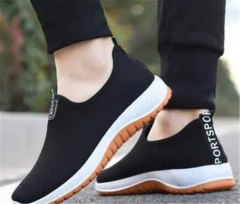 

2020 Fashion Men Running Shoes Comfortable Sneakers Light Bottom Casual Tennis Feminino Jogging Workout Travel