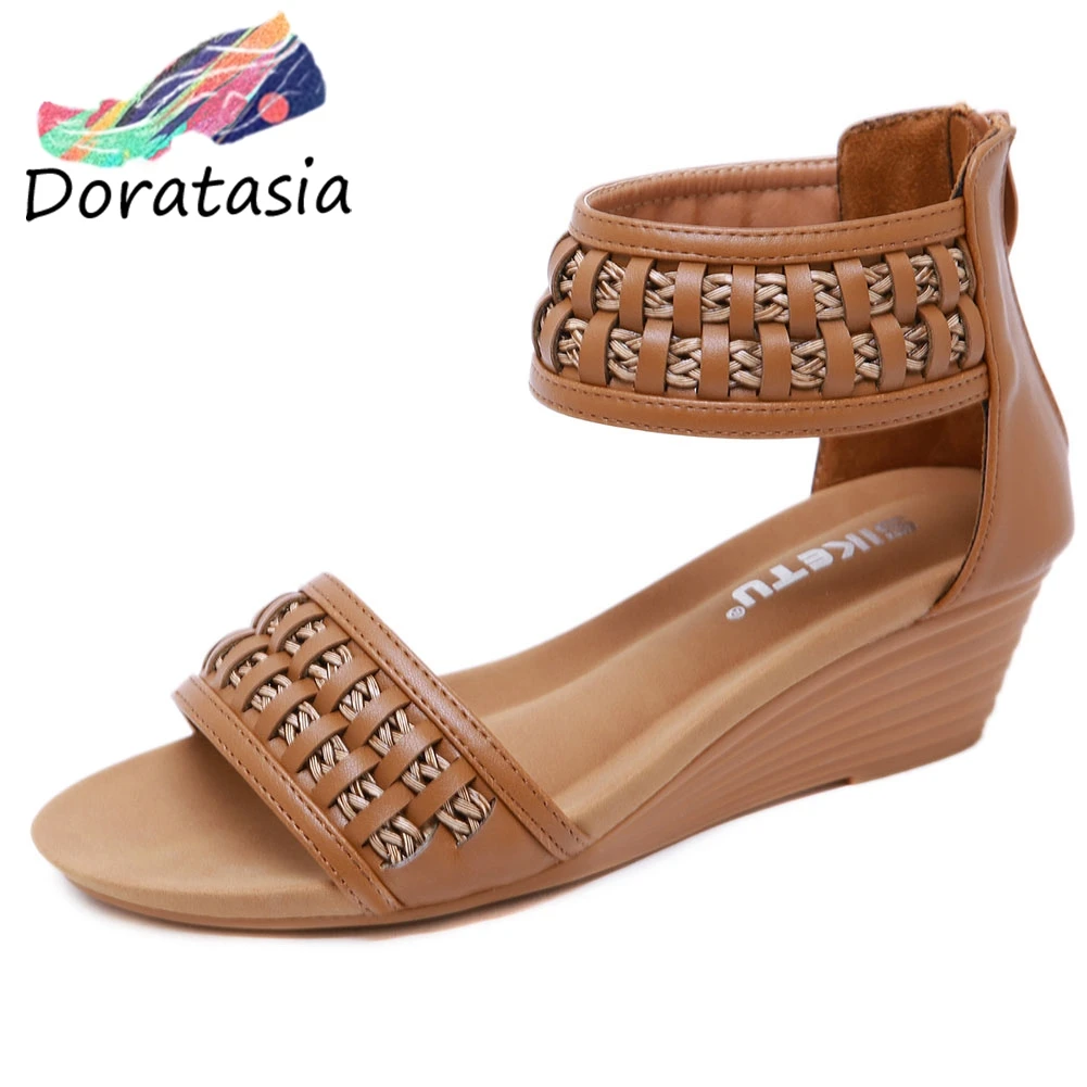 

DORATASIA Retro Fashion Women Round Toe Wedges Cover Heels Giadiator Shoes Solid Casual Holiday Sandals Women Sandals